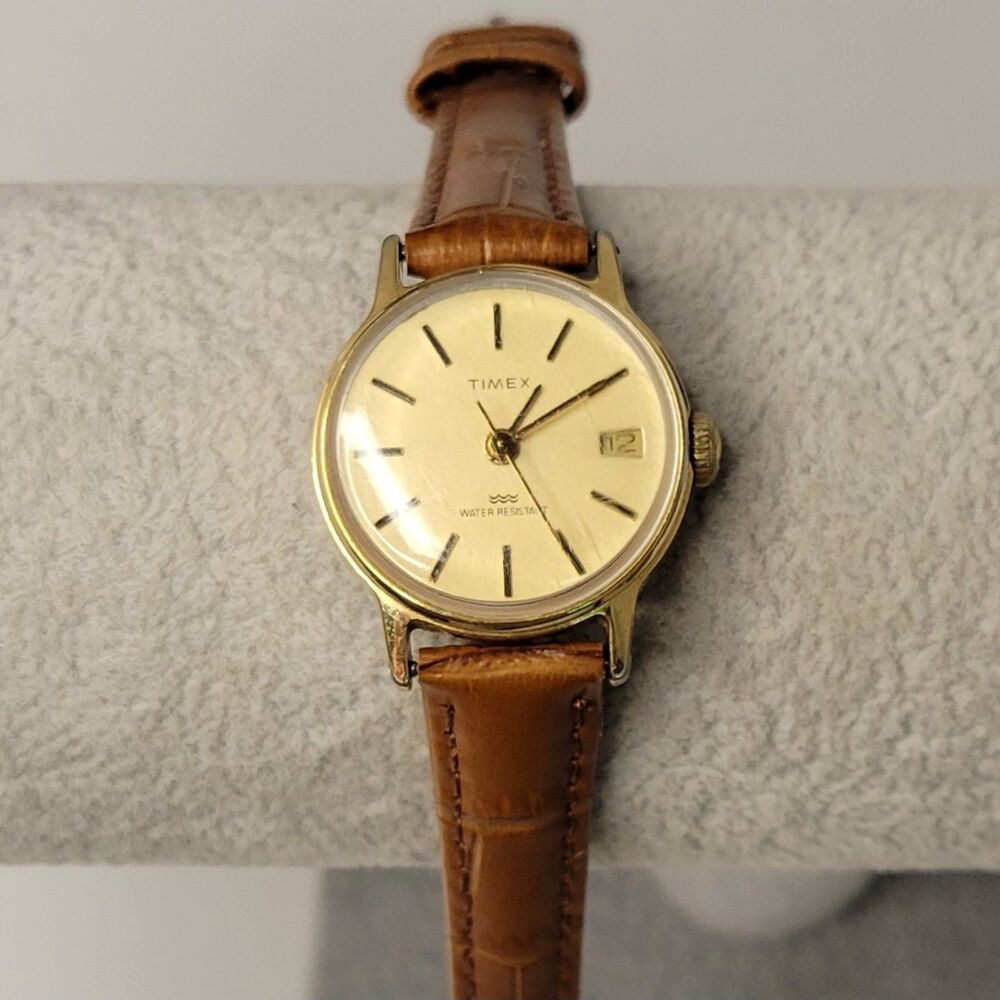 Vtg Timex Women's Date Watch